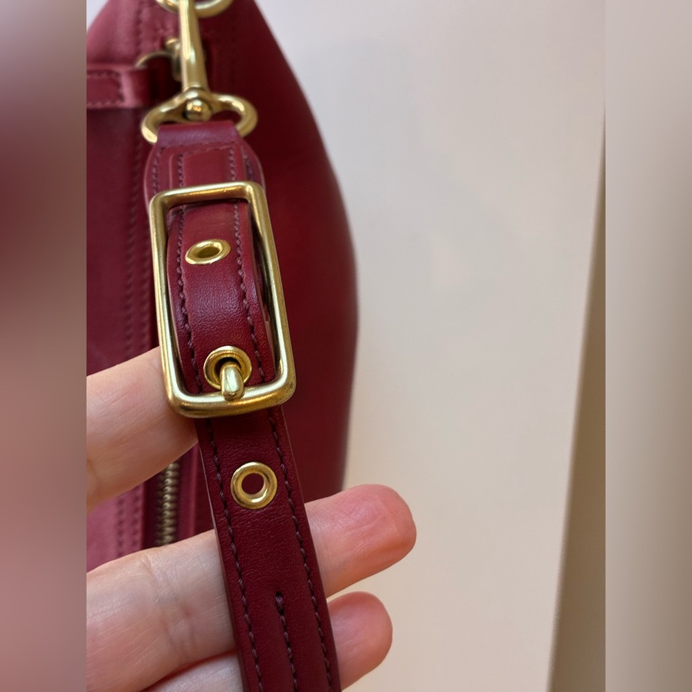 Coach Vintage Red Leather Shoulder Bag Y2K - Picture 4 of 15